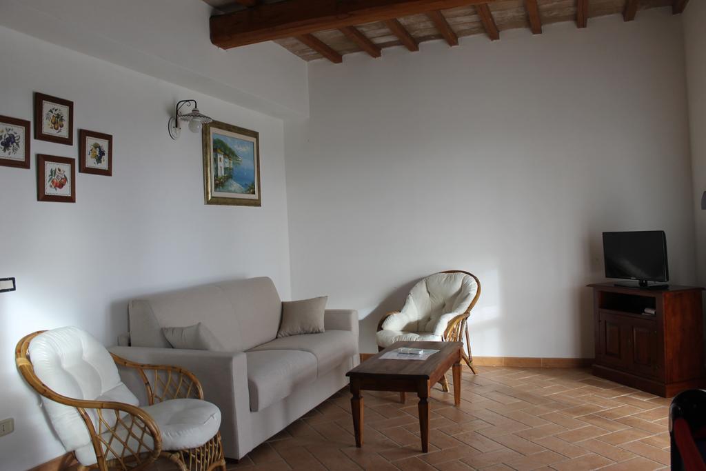 Agriturismo Colle D' Oro Pescia Romana Room photo
