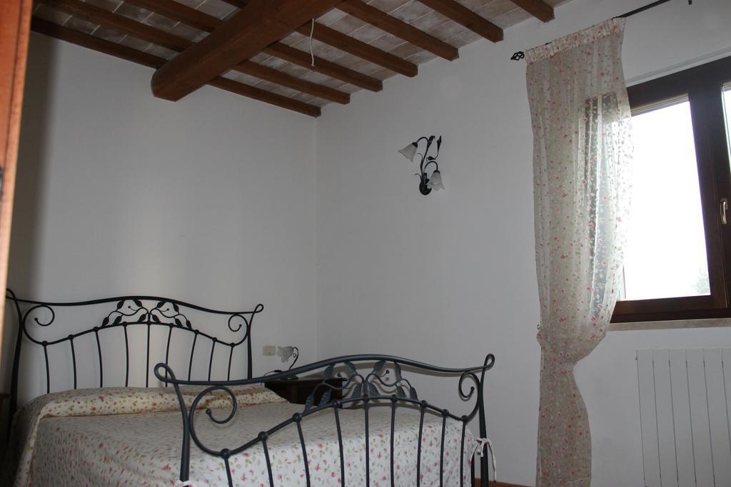 Agriturismo Colle D' Oro Pescia Romana Room photo