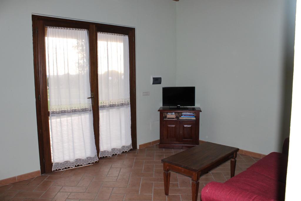 Agriturismo Colle D' Oro Pescia Romana Room photo
